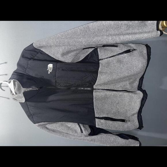 The North Face Fleece Jacket - Large Black and Gray - Picture 1 of 3